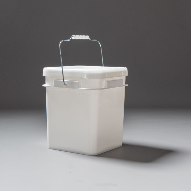 Square Carrying Bucket (Single Handle)